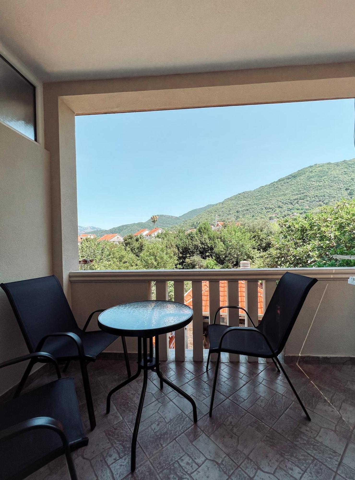 Mavalux Apartments Tivat Zewnętrze zdjęcie