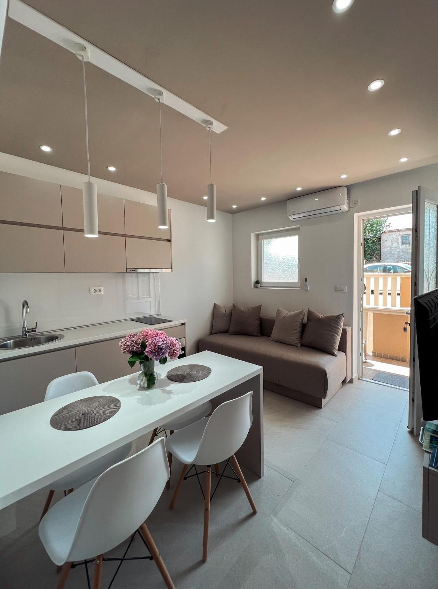 Mavalux Apartments Tivat Zewnętrze zdjęcie
